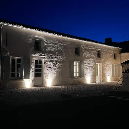 De Charme Au Chateau De Panloy Casa vacanze *